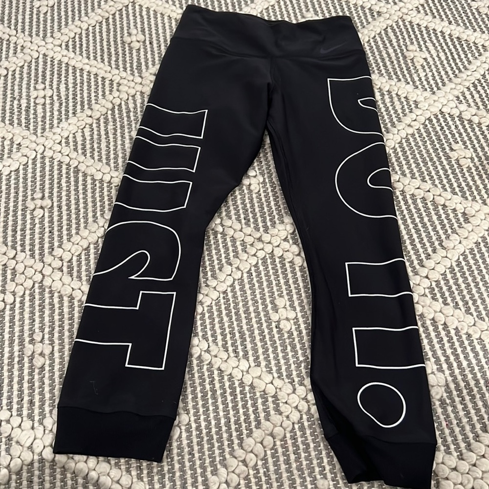 Nike leggings